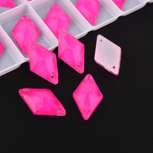 Ромб Neon Pink