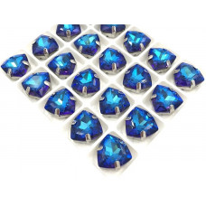 Триллиант в цапах Crystal Bermuda Blue 12 мм. Триллиант в цапах Crystal Bermuda Blue 12 мм.
