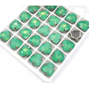 Триллиант в цапах Green Opal 12 мм.